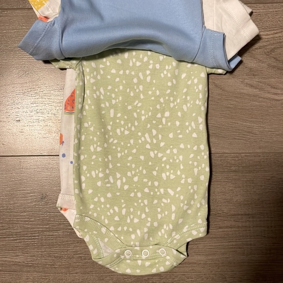 BNWT 0-3 diaper shirt lot - Picture 4 of 6